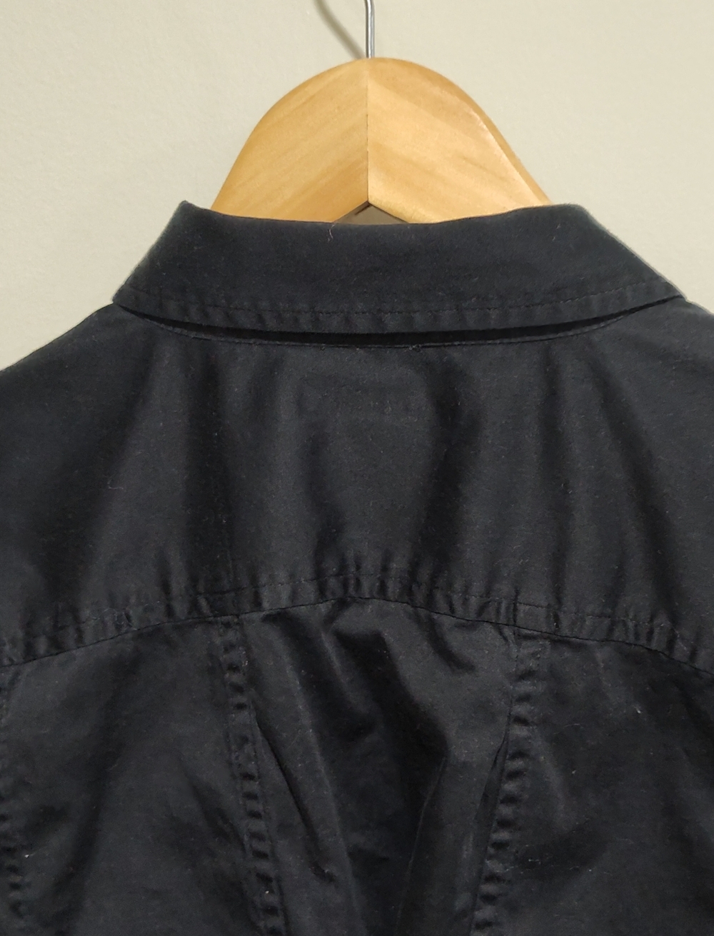 Banana Republic Women's 10p Stretch Petite 3/4 Sleeve Button Down Shirt, Black - Picture 7 of 9